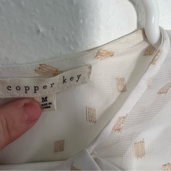 Copper Key Ruffle Blouse White Gold Metallic Squares - Picture 10 of 11